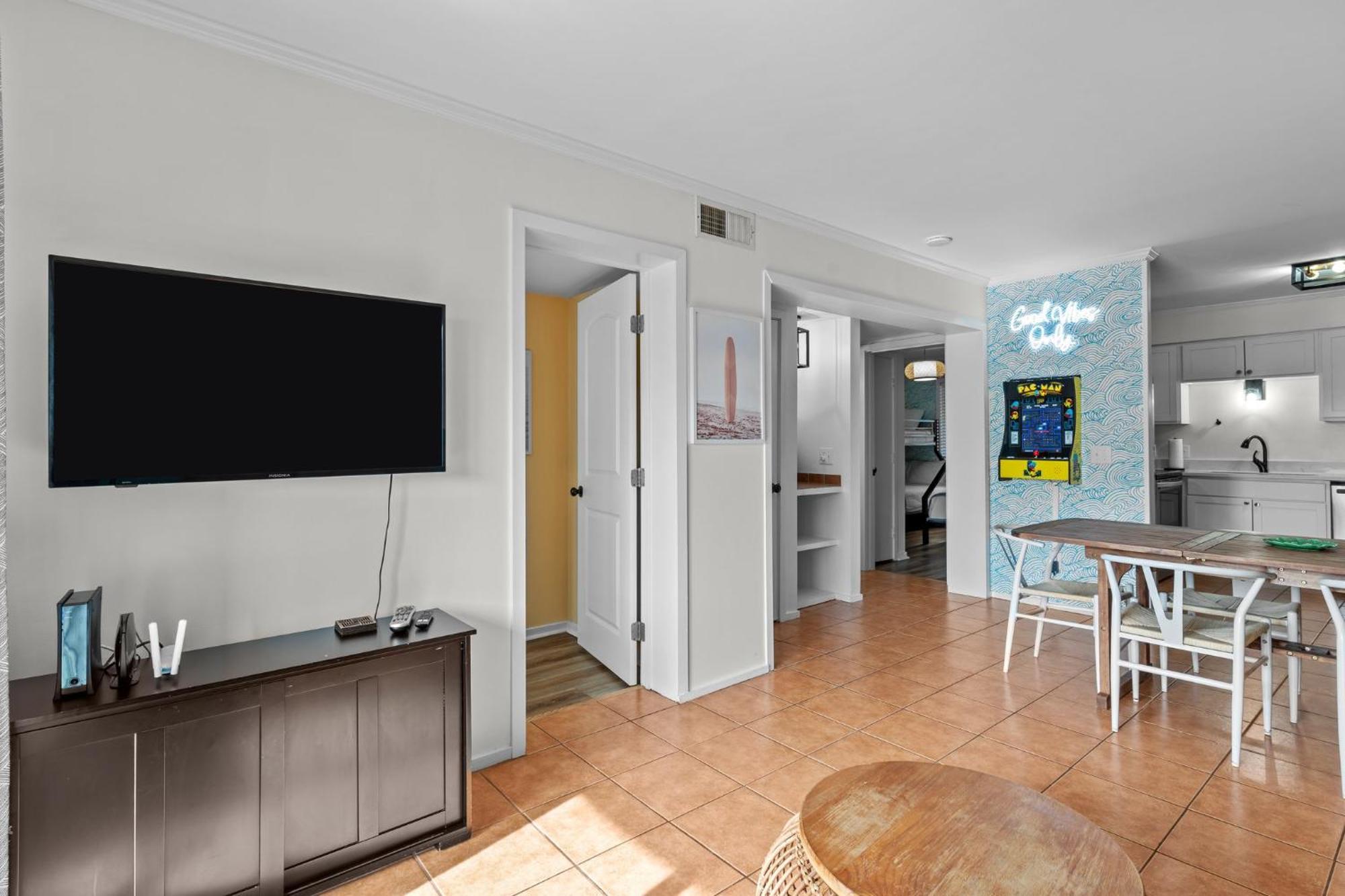 Hang Ten Hideaway, Pool, Condo, Parking - 6 Person Max Occupancy Кароліна-Біч Екстер'єр фото