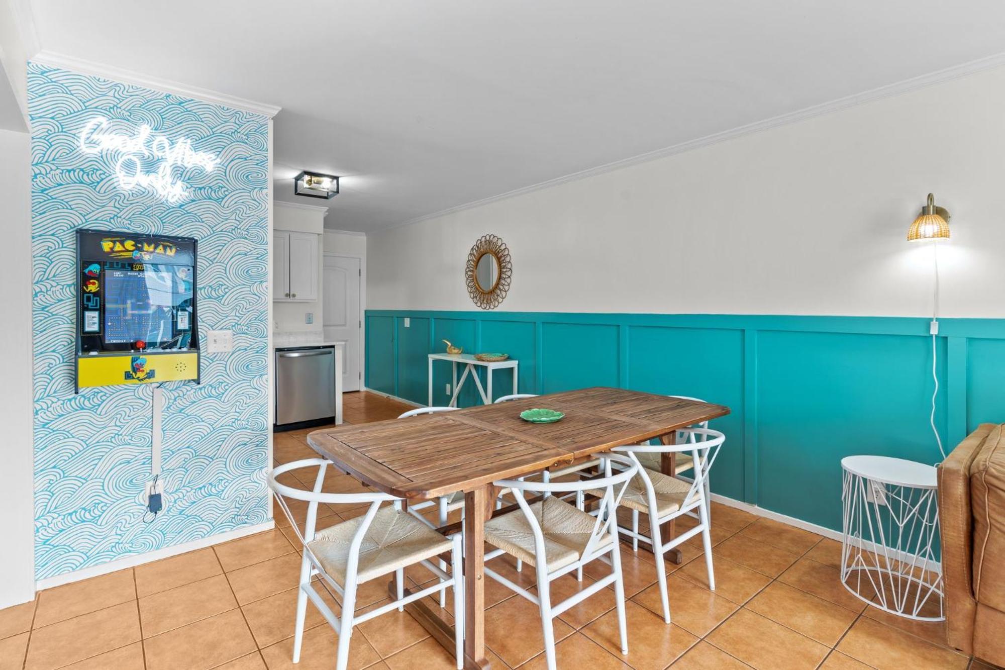 Hang Ten Hideaway, Pool, Condo, Parking - 6 Person Max Occupancy Кароліна-Біч Екстер'єр фото